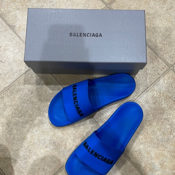 BALENCIAGA SLIDES